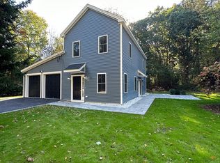 11 Florence St, Franklin, MA 02038