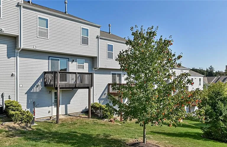 209 Ascot Ct — Photo 19