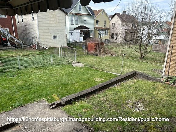 3rd image of 2411 Oak St