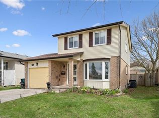52 Tuerr Dr, Kitchener, ON N2E 2M1