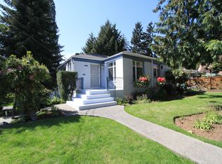 10005 46th Ave NE, Seattle, WA 98125