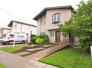 3102 Hylan Blvd, Staten Island, NY 10306