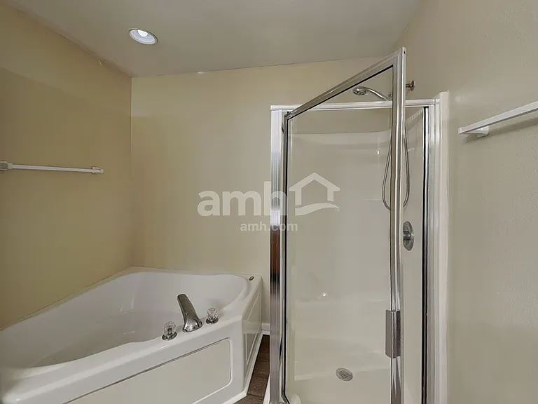 2438 Pinebark Dr — Photo 11