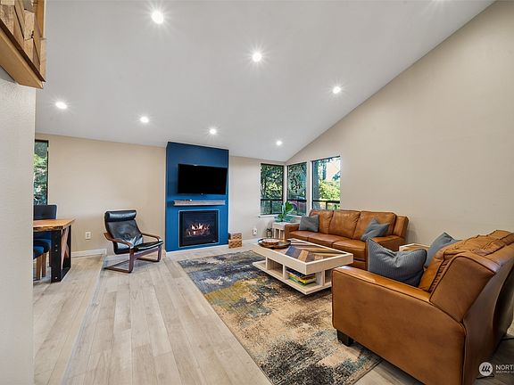 5th image of 2904 24th Avenue Ct SE