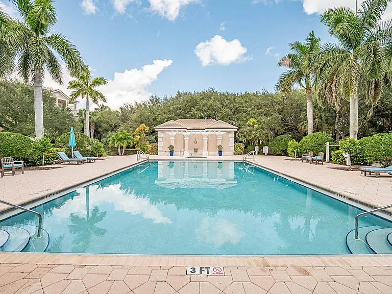 801 N Swim Club Dr #2B — Photo 72