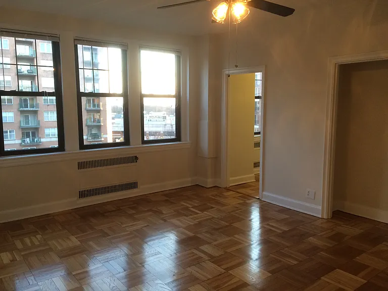 Ambassador Apartments — Photo 9