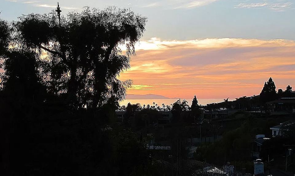 1st image of 345 La Jolla Dr