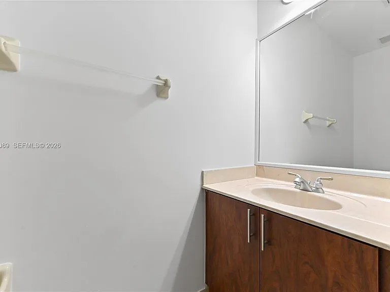 5043 SW 140th Ter — Photo 10