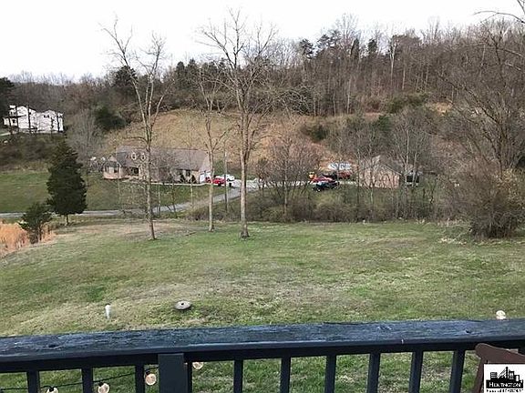 2nd image of 131 Oak Dr
