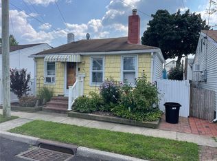 47 Lawrence St, East Rockaway, NY 11518