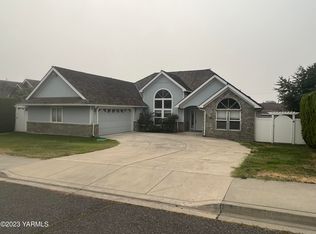 7316 Saddlebrook Dr, Yakima, WA