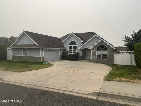 7316 Saddlebrook Dr, Yakima, WA 98908