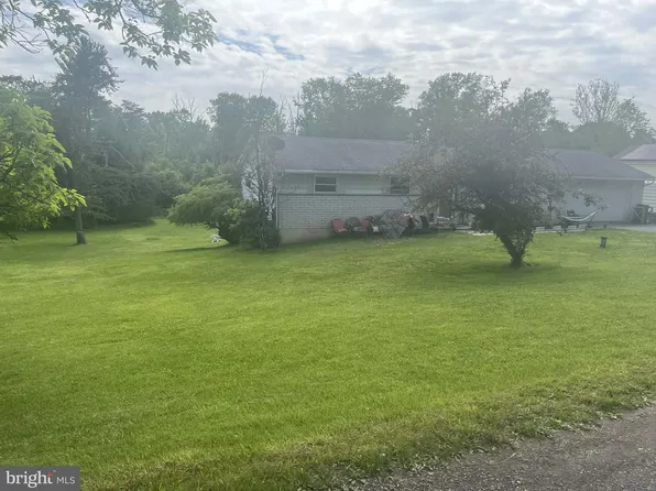 88 Spruce Ave, Birdsboro, PA 19508