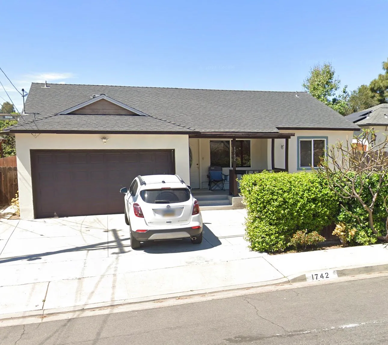 1742 Parrot St — Photo 1