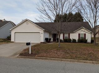 4502 Camden Ridge Dr, Greensboro, NC 27410