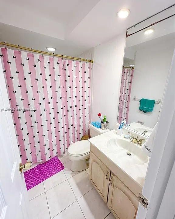 1st image of 13953 Kendale Lakes Cir #410B