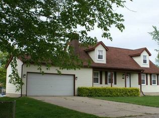 2959 Tes Dr, Highland, MI 48356