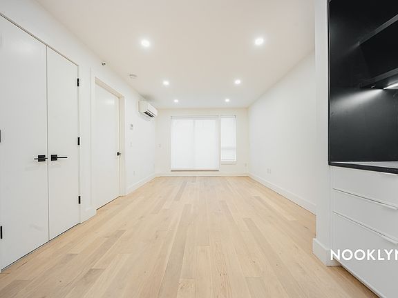 4th image of 1901 10th Ave #1K