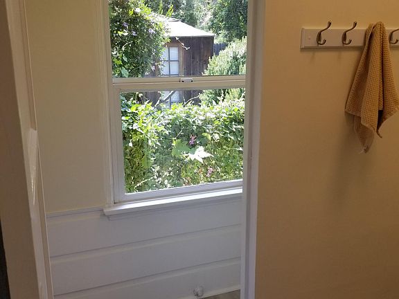 4th image of 632 Patterson Ave