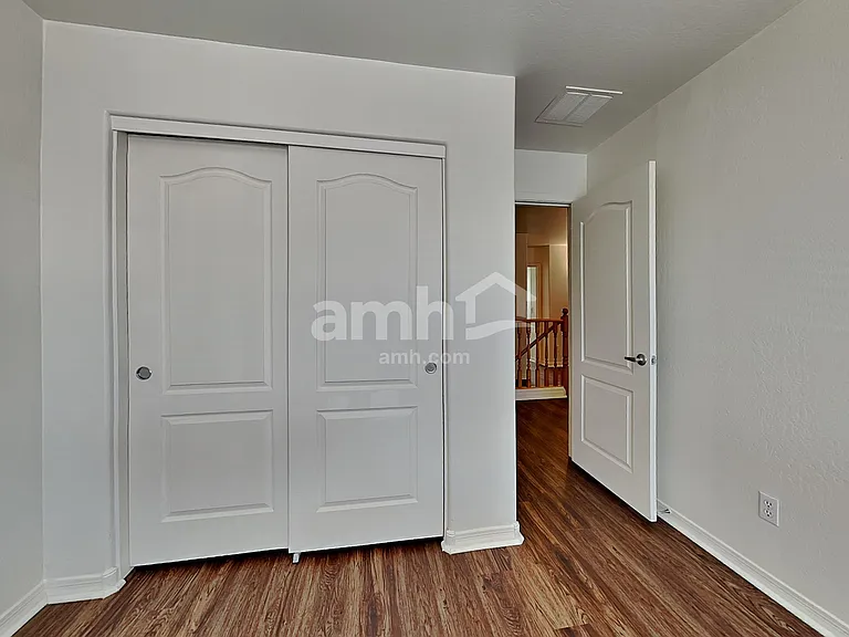 17403 W Langer Ln — Photo 20