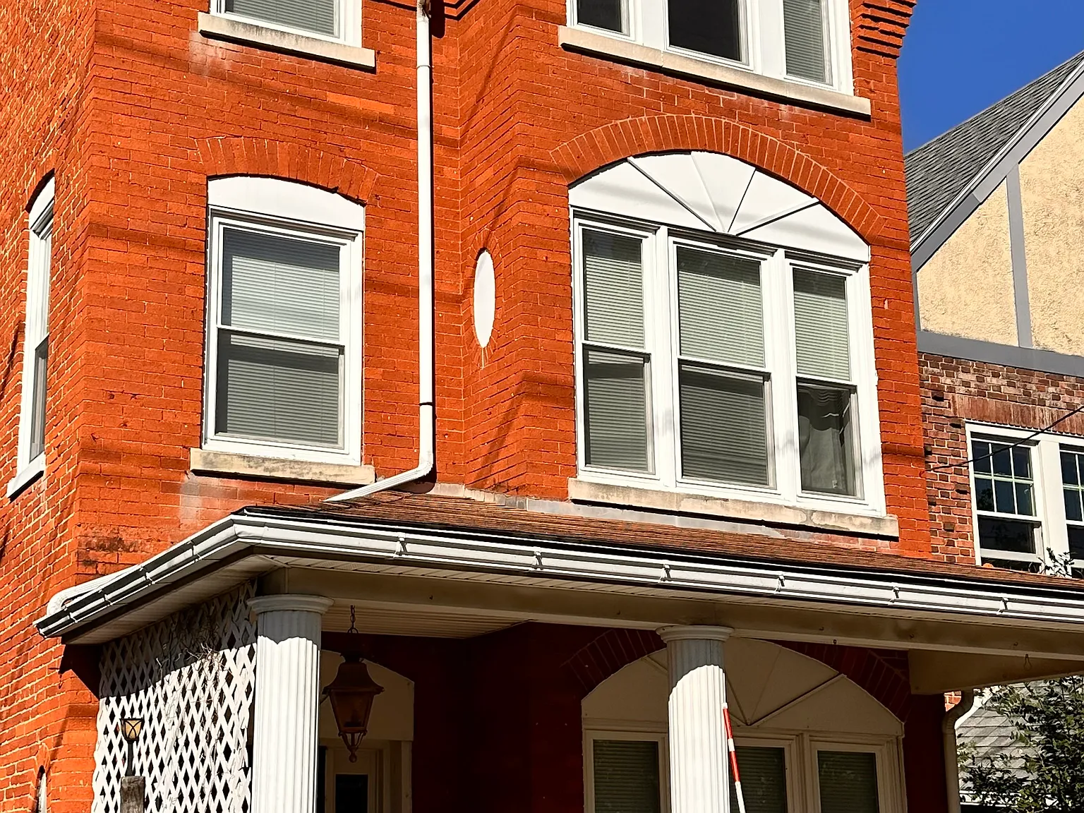 4 bed, 1940 sqft, $2,750 — Photo 1