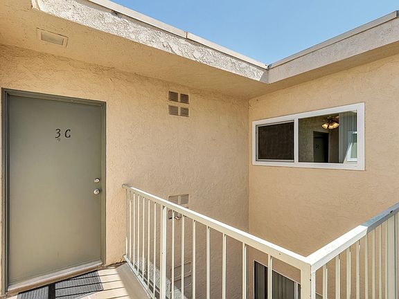 4th image of 2201 Pacific Ave #491