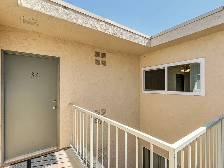 2201 Pacific Ave — Photo 39