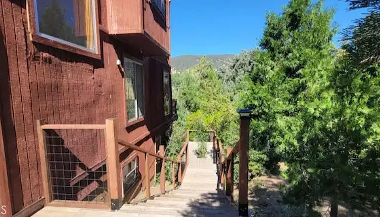 1317 Pinetree Dr — Photo 34