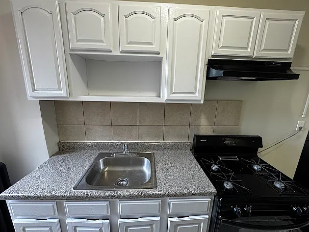 220 Roseville Ave #305 — Photo 4