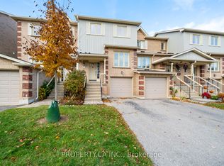 302 College Ave W #117, Guelph, ON N1G 4T6