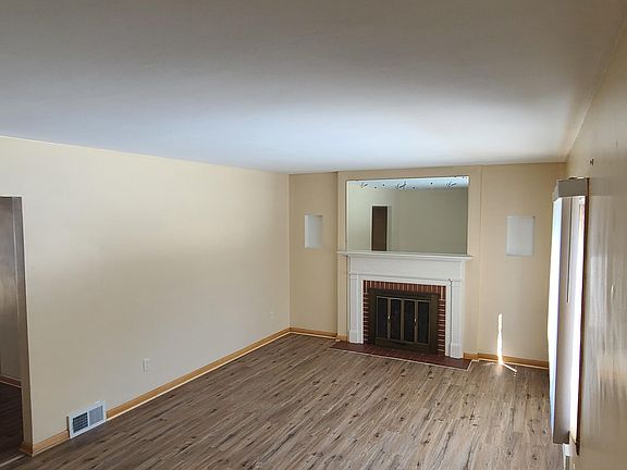 5th image of 331 S Rockford Ave