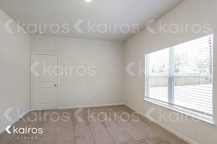 10631 Hillside Creek Dr — Photo 9