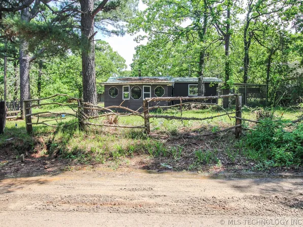 961 County Line Rd E, Eufaula, OK 74432