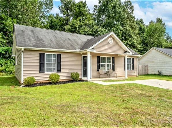 4707 Palm Breeze Ln, Charlotte, NC 28208