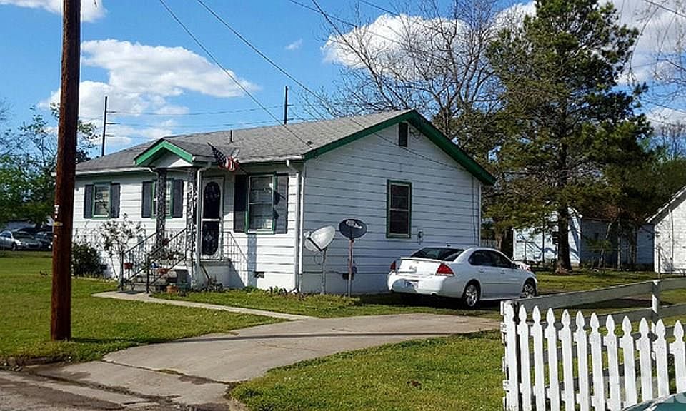 2nd image of 612 Arrington Ave