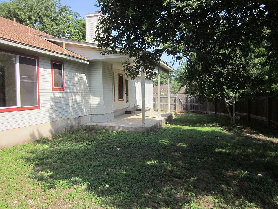 Side front house