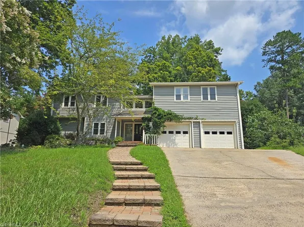 3443 Scarsborough Dr, Winston Salem, NC 27104