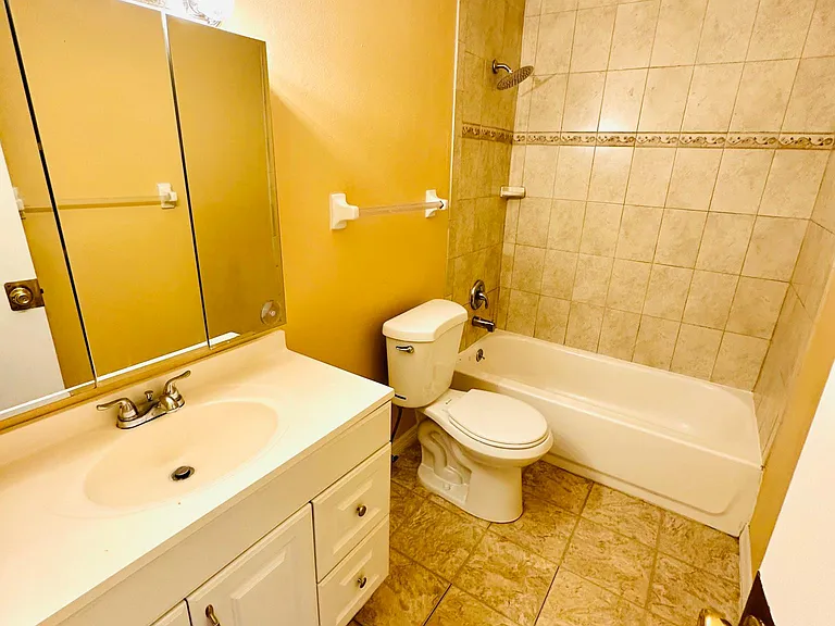 800 N Fiske Blvd #310 — Photo 5