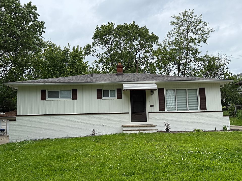 1st image of 8215 Green Dr