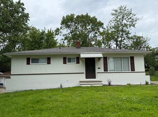 8215 Green Dr, Garfield Heights, OH 44125