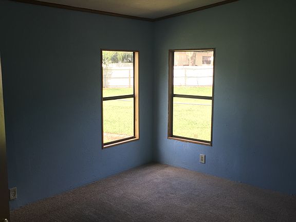4th image of 4011 Shady View Dr