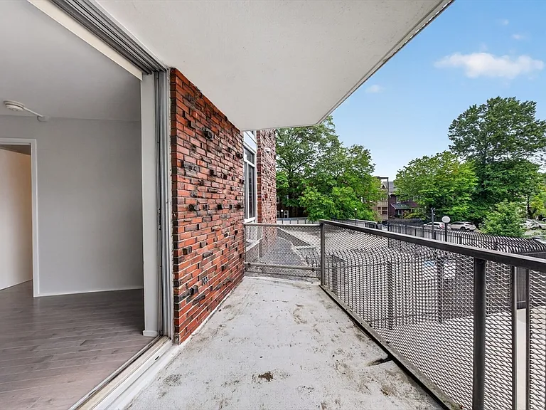 19 Winchester St #208 — Photo 5
