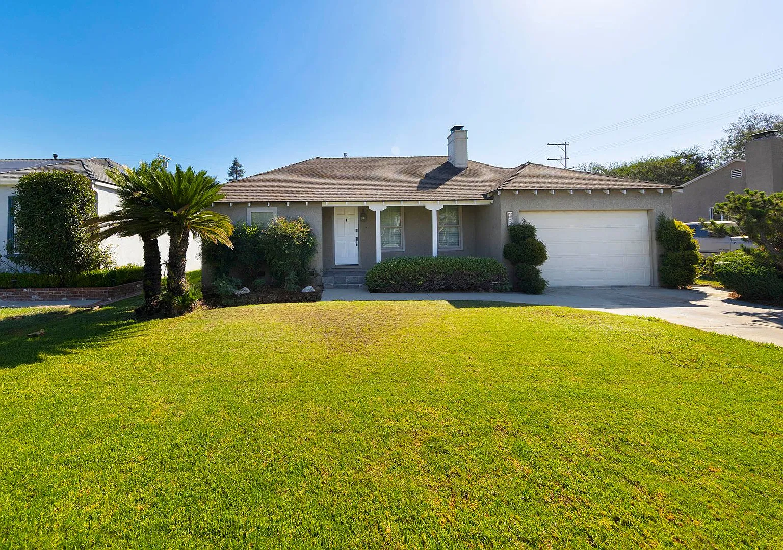 5 Bedroom 2bath Home In "Lakewood Village" — Photo 1