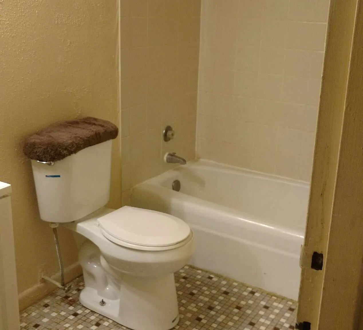 Woodfield Apartments — Photo 3