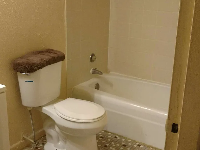 Woodfield Apartments — Photo 3