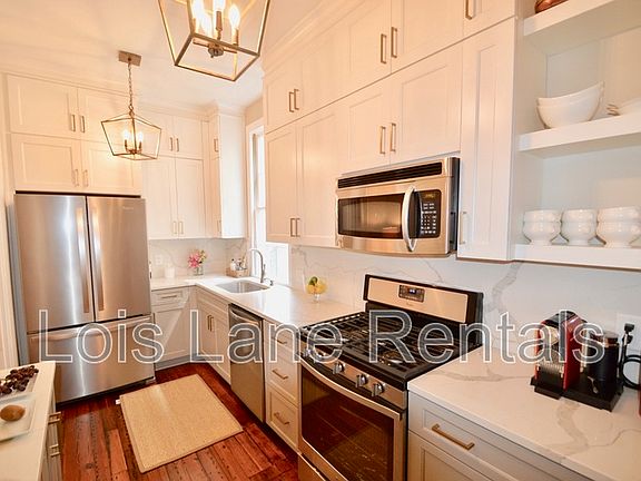 3rd image of 168 Broad St Unit A