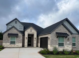 243 Wisteria View, Castroville, TX 78009