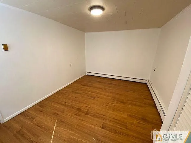 123 Kossuth St — Photo 3