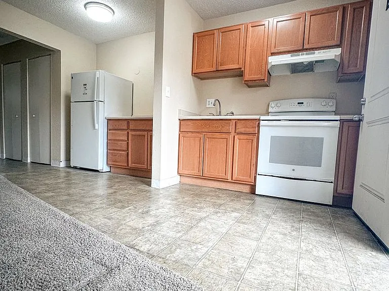 Grand West at Briarwood — Photo 21