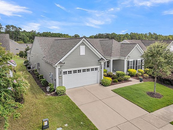 4th image of 303 Oyster Bay Dr